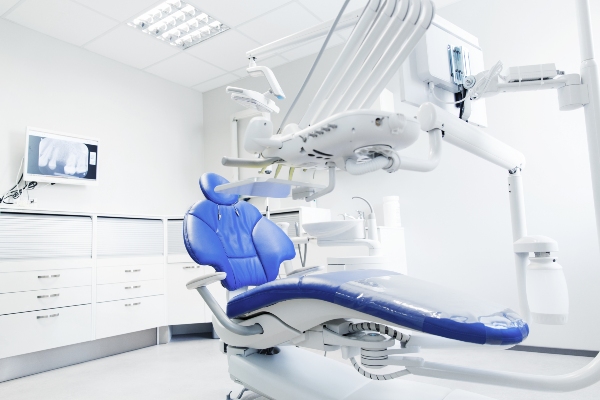 Advice From An Emergency Dentist On How To Prepare For A Dental Emergency